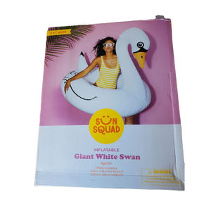NWT Inflatable Swan Pool Ring